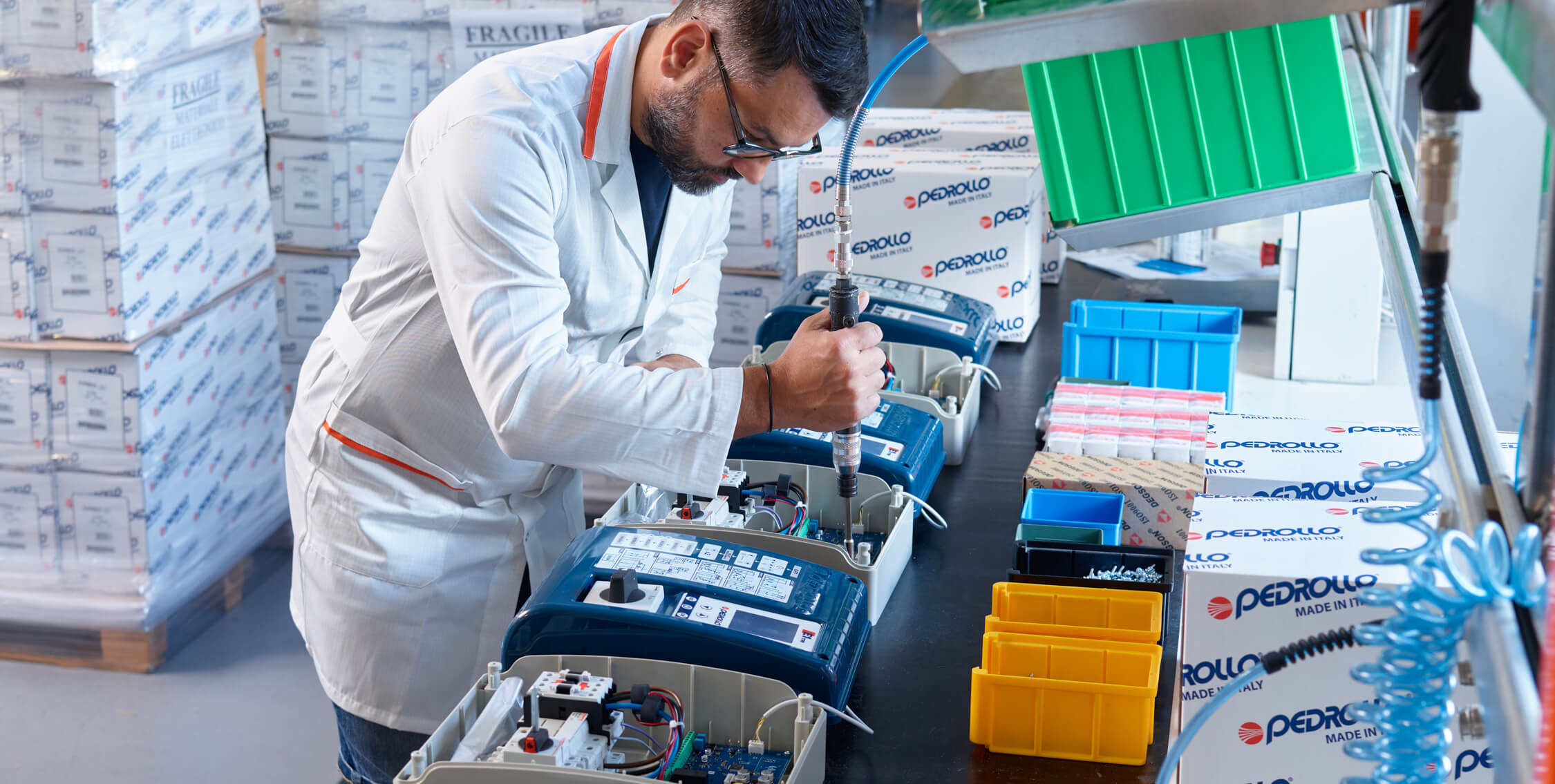 09-Assemblaggio-fasi-lavoro 11